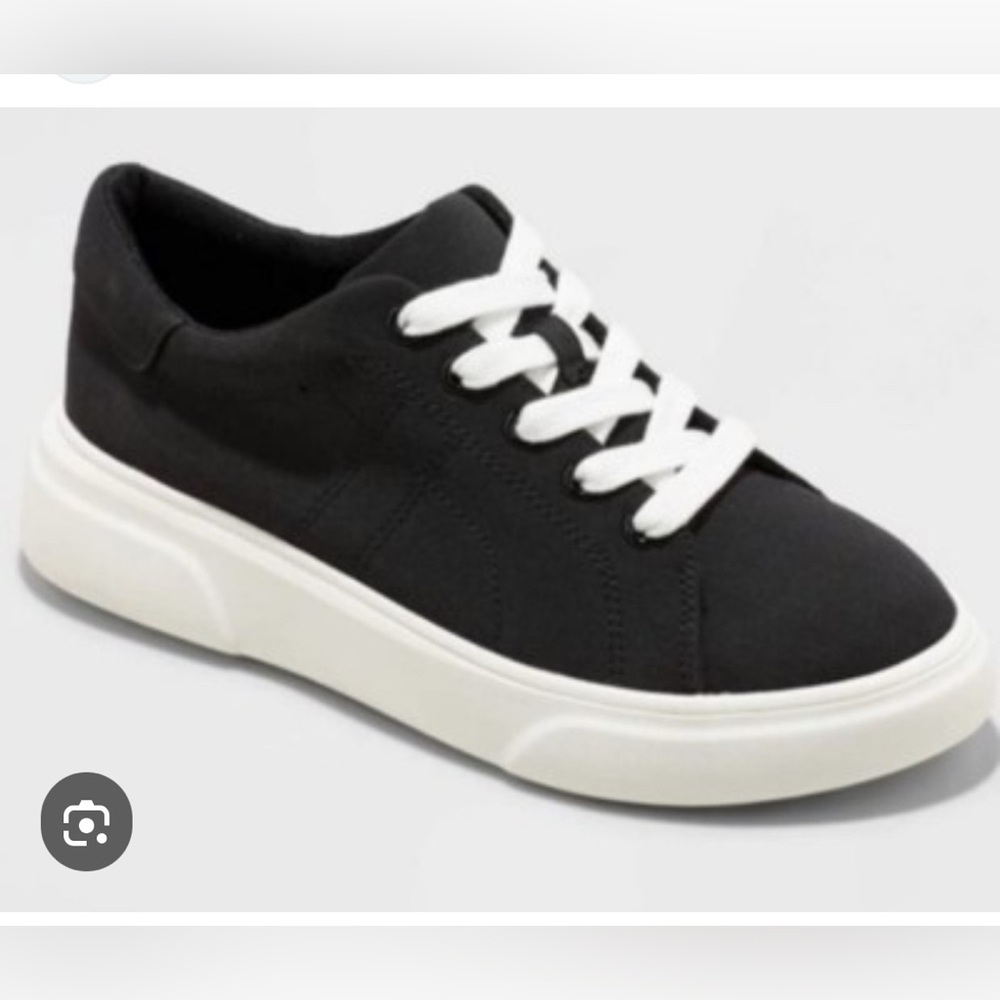 Mad Love Sia sz 10 Black White Sneakers trainers canvas minimalist loungewear
